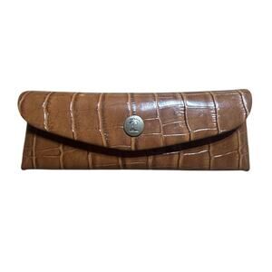 Tommy Bahama brown eyeglass case crocodile pattern